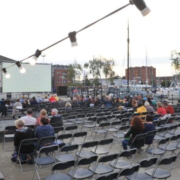 This free week-long floating cinema is now docked in Hull Marina – Hull Daily Mail