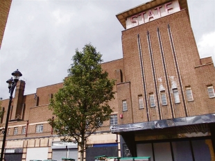 Wetherspoons and Historic England insist they will save the State Cinema building in Grays (From Thurrock Gazette)